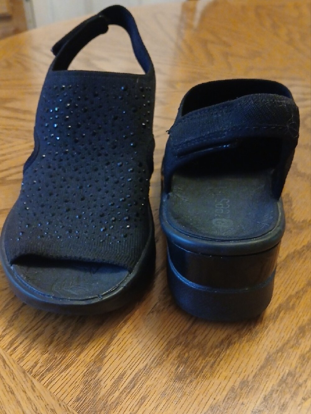 Bzees Black Slingback Sandals with Sparkle Embellishments - Picture 6 of 7